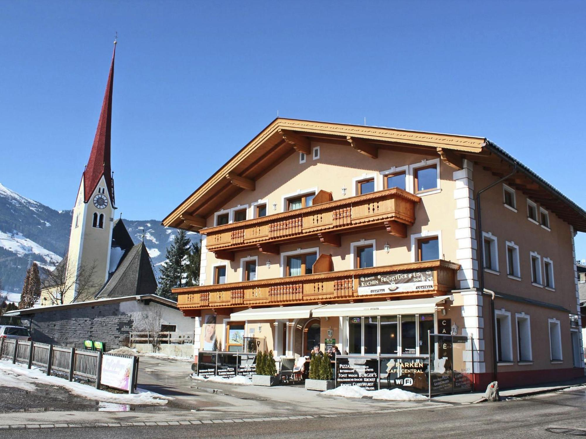 Holiday Flat In Uderns Near The Ski Area Exterior photo